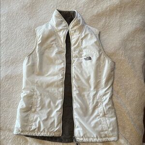 The North Face Women's Reversible Ivory Brown Vest Size M Fleece Puffer Quilted